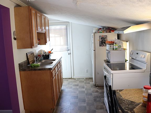 3rd image of 3612 S State Ave