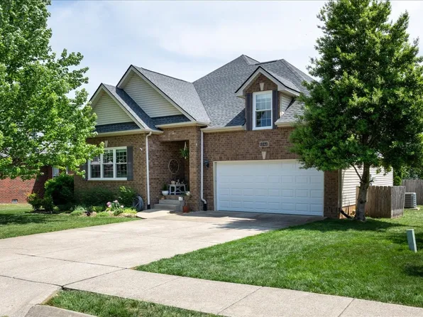 1242 Chapmans Retreat Dr, Spring Hill, TN 37174