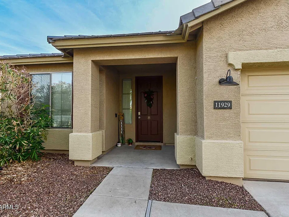 11929 W Alvarado Rd