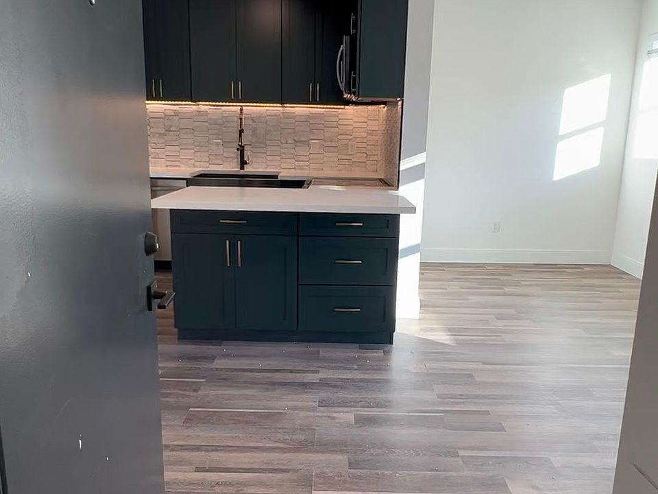 1st image of 1330 Hawthorne Pl APT 1-B