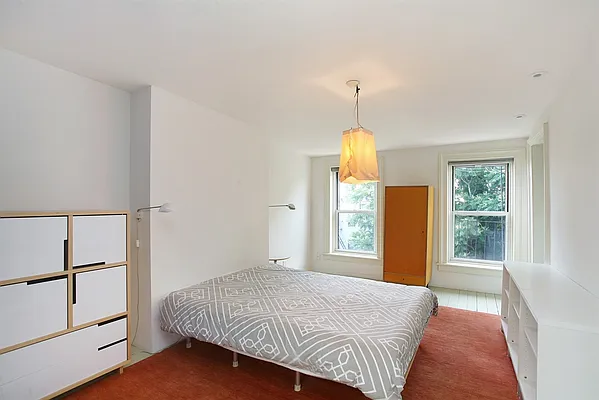 Rented by Corcoran | media 28