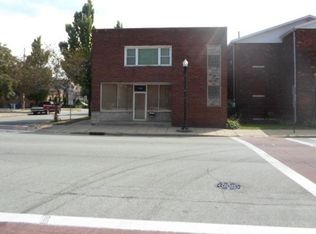 1050 119th St, Whiting, IN 46394