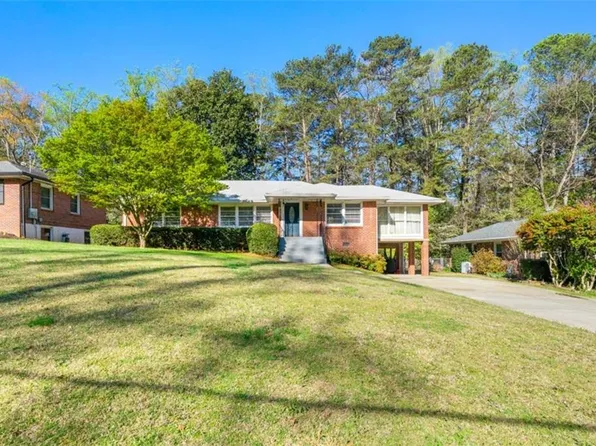 1468 N Amanda Cir NE, Atlanta, GA 30329