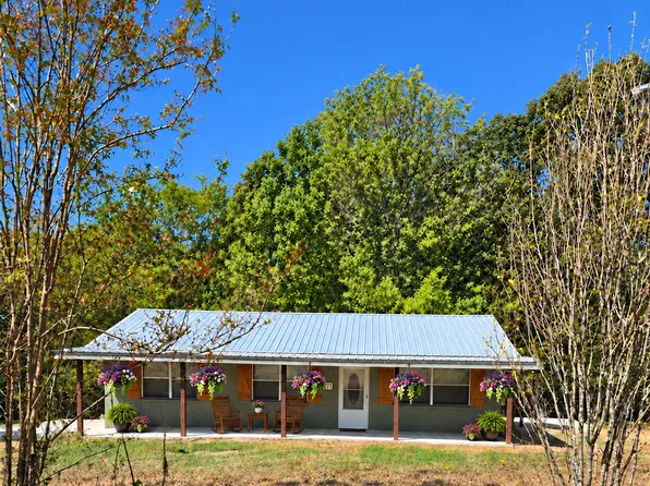 471 Canoe Rd, Broken Bow, OK 74728