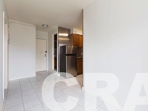 3rd image of 91 Allen St APT 14