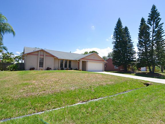 2nd image of 1080 SW Firestone Ave