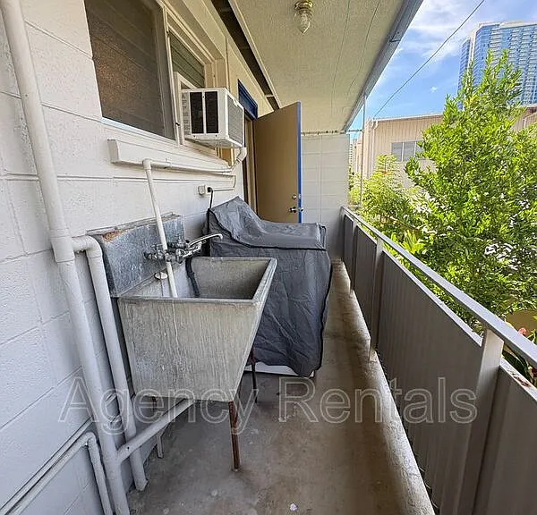 721 Birch St #F — Photo 3