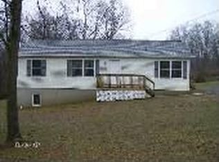 50 Engle Run Dr, Williamsport, PA 17701