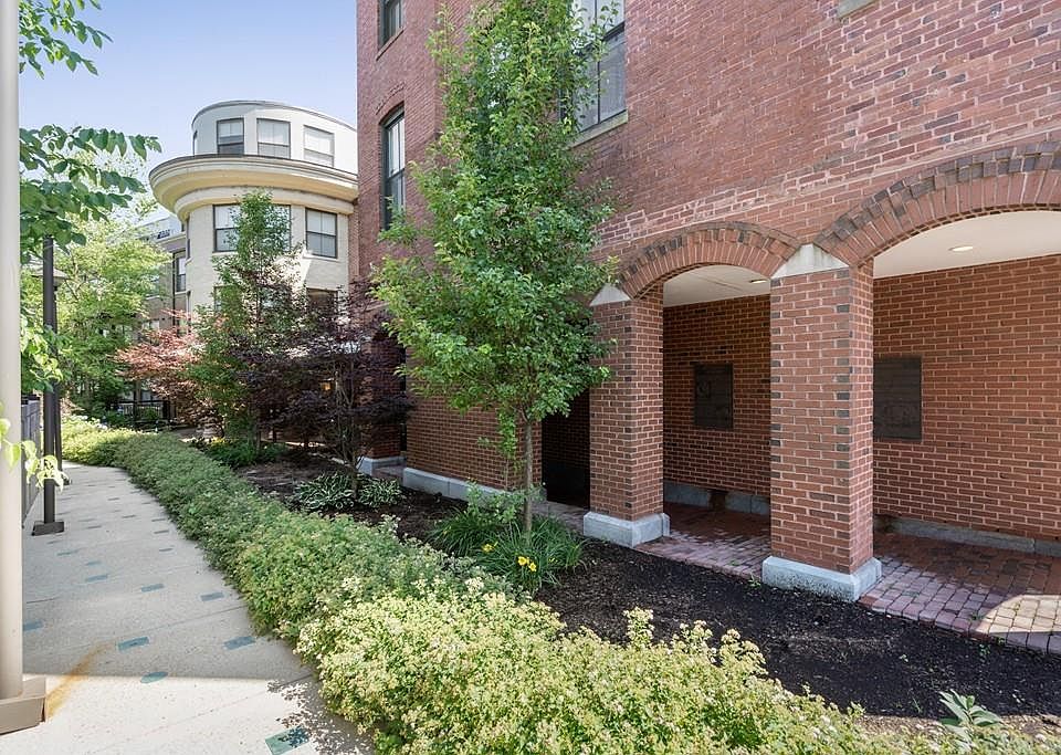 1st image of 110-112 Cypress St #104