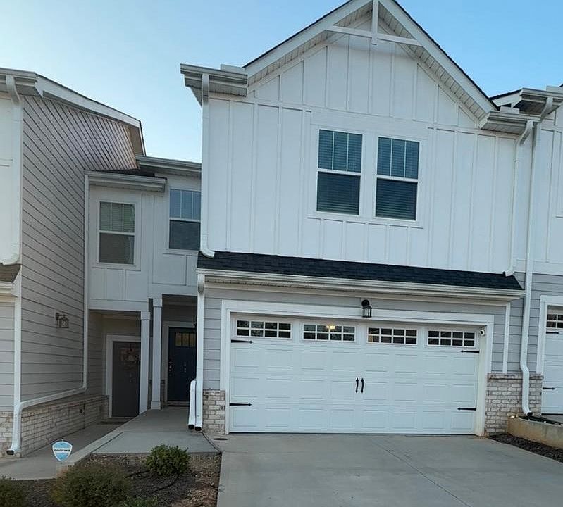 1st image of 52 Galley Ln