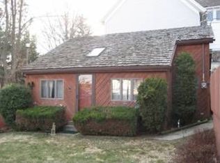 287 Kinzie Ave, Fontana, WI 53125