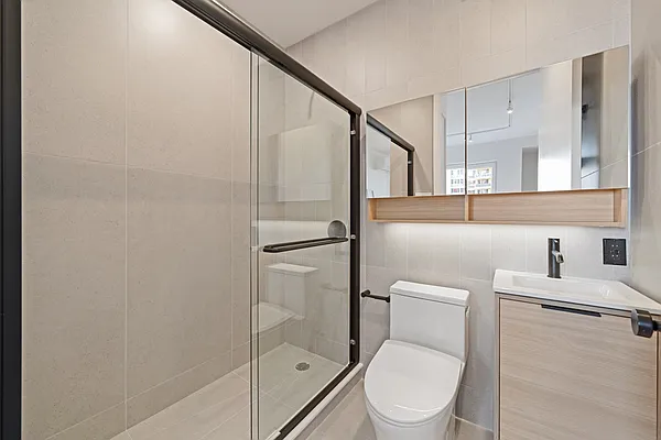 Rented by Carroll Development Leasing LLC | media 11