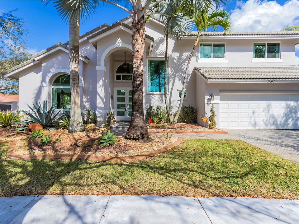 1st image of 18313 NW 15th Ln