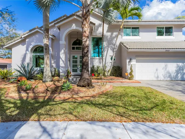 18313 NW 15th Ln, Pembroke Pines, FL 33029