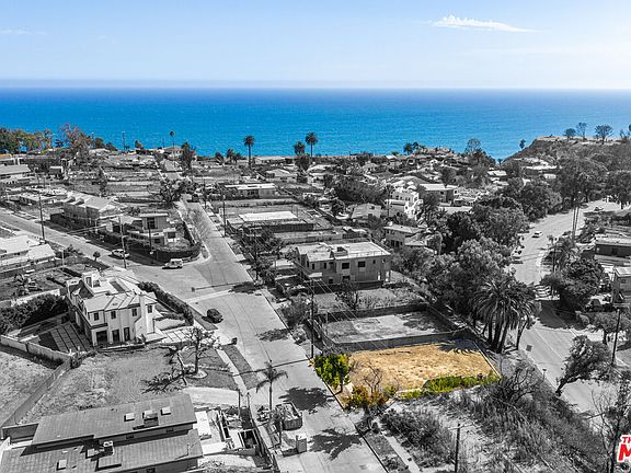 3rd image of 515 N Las Casas Ave