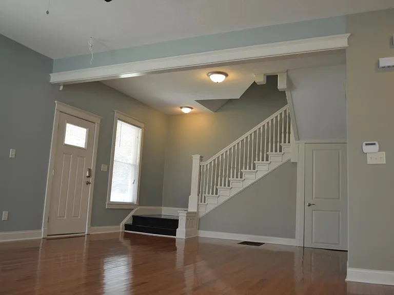 2625 Broadway St — Photo 7