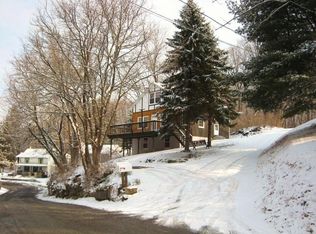 9 Shady Ln, Newton, NJ 07860