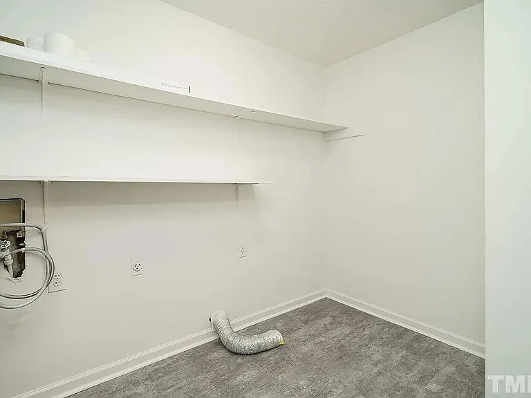 1219 Fernridge Dr — Photo 18