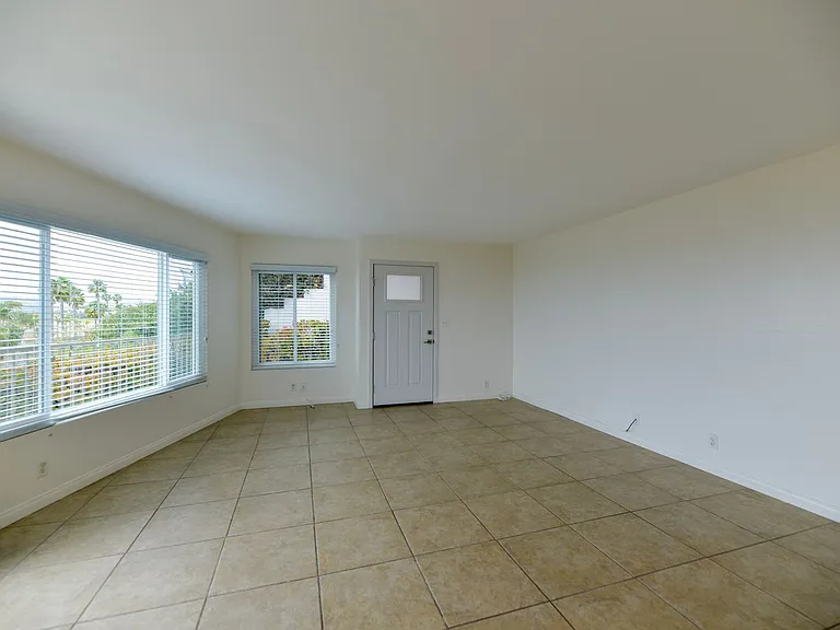 120 Calle Patricia — Photo 10