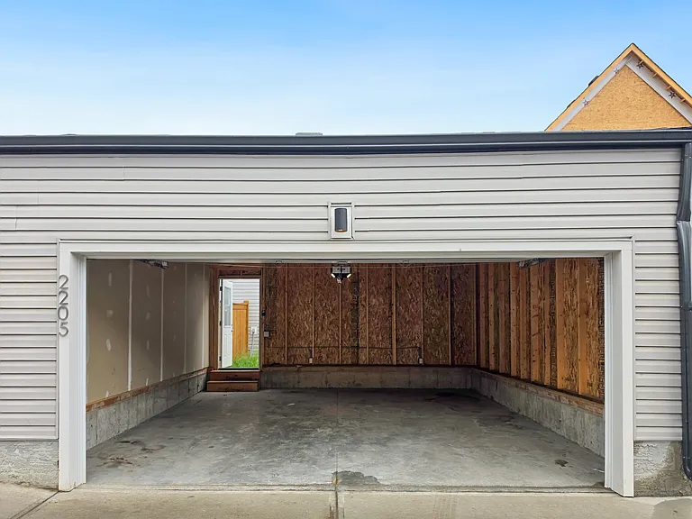 2205 Bayview Dr SW — Photo 28