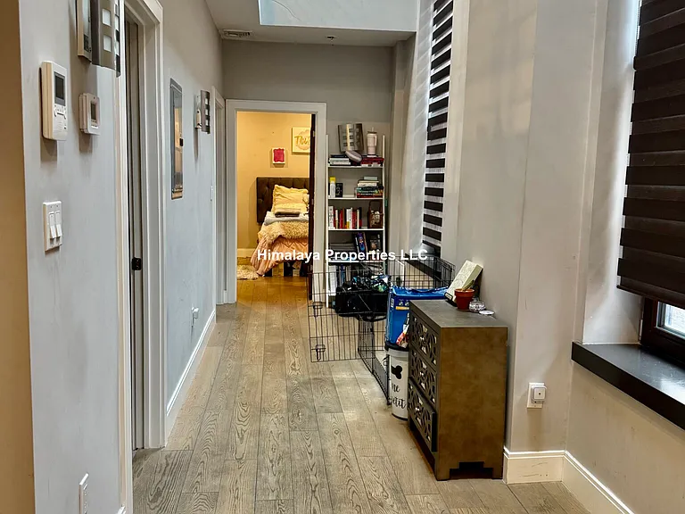 407 Dudley St #6 — Photo 14