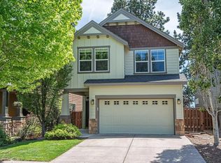 19573 Salmonberry Ct, Bend, OR 97702