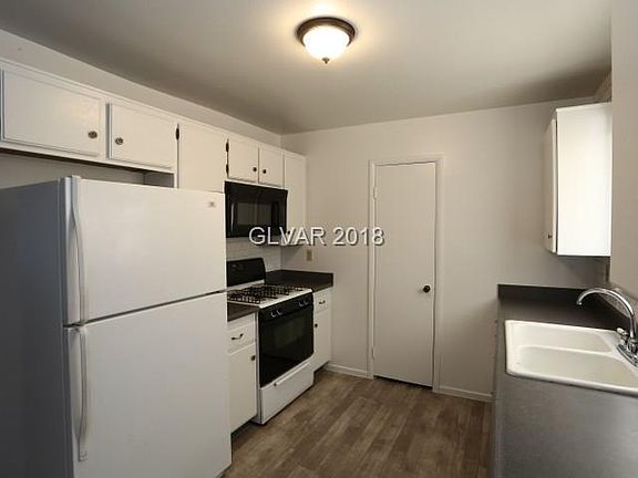 5th image of 4717 Greencreek Dr