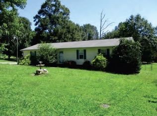 125 Cricket Ln, Lincoln, AL 35096