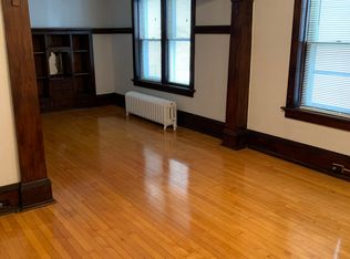 724 E Wells St, Milwaukee, WI 53202