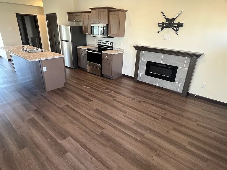 327 Post Oak Dr — Photo 3