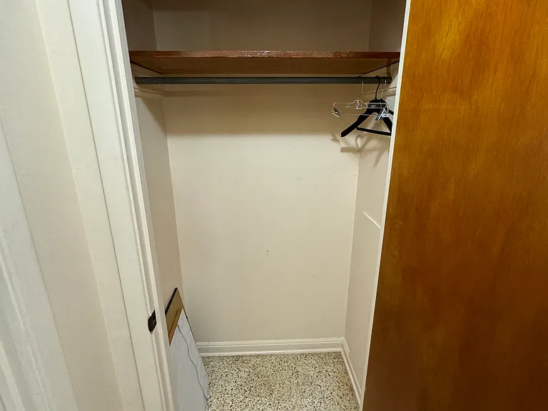 5353 Annunciation St #B — Photo 9