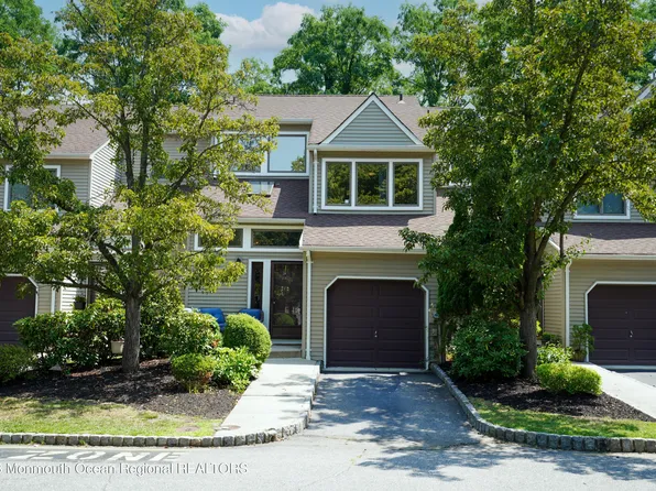29 Oak Mews Court, Ocean Twp, NJ 07712