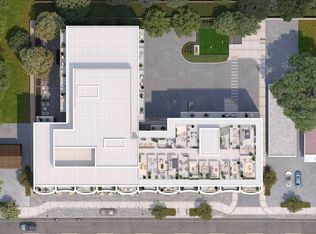 2375 Lakeshore Rd W #218, Oakville, ON L6L1E7