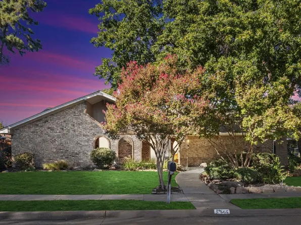 1022 Nottingham Dr, Carrollton, TX 75007