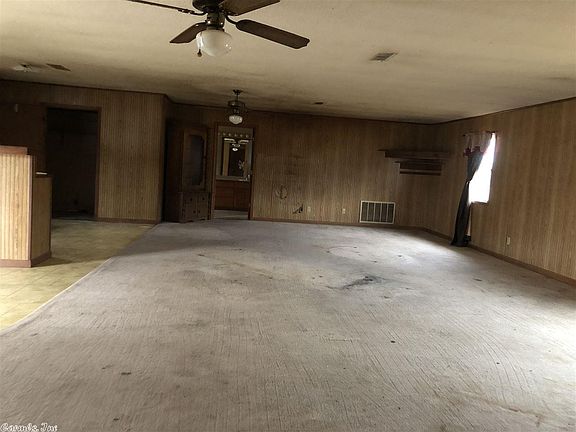 2nd image of 440 Highway 277 N