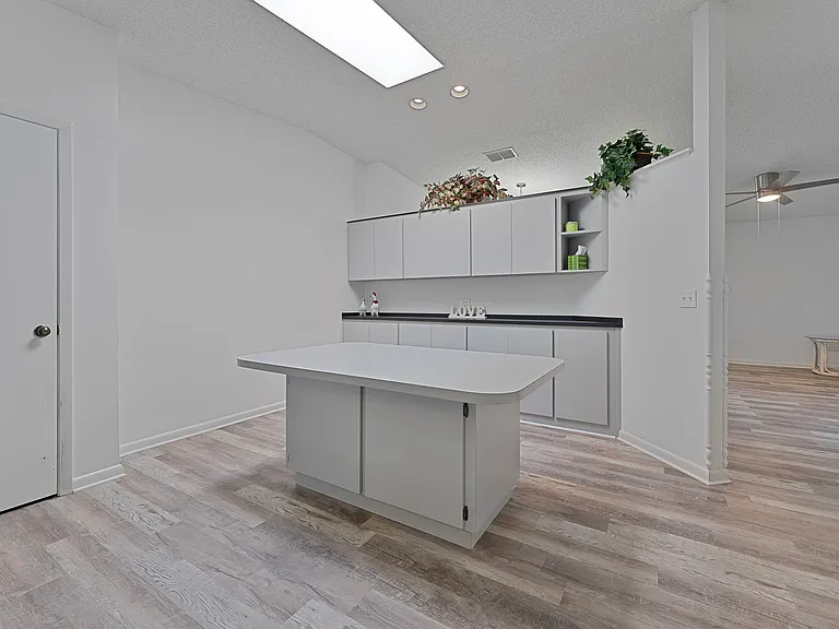 3122 Sand Trap Ct — Photo 5