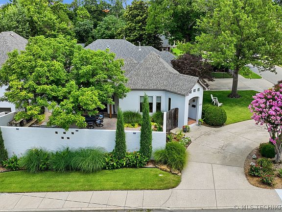 2nd image of 1324 S Galveston Ave