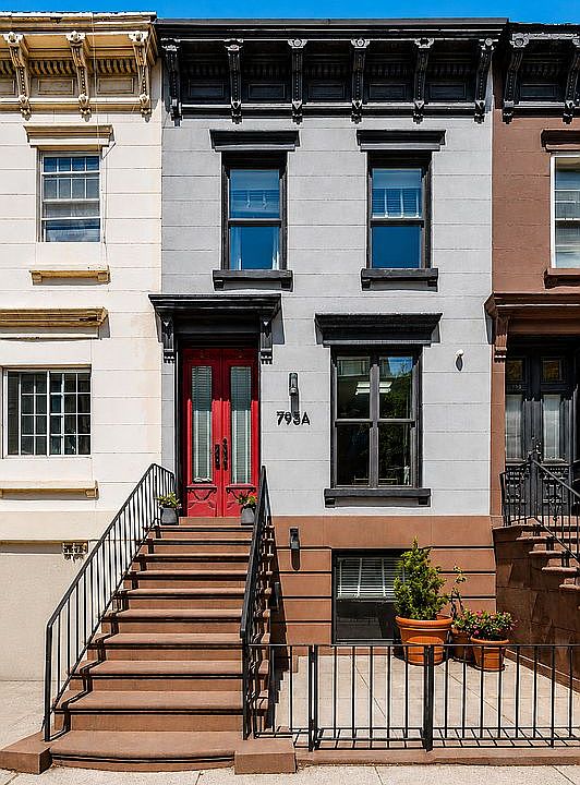 1st image of 793A Willoughby Ave