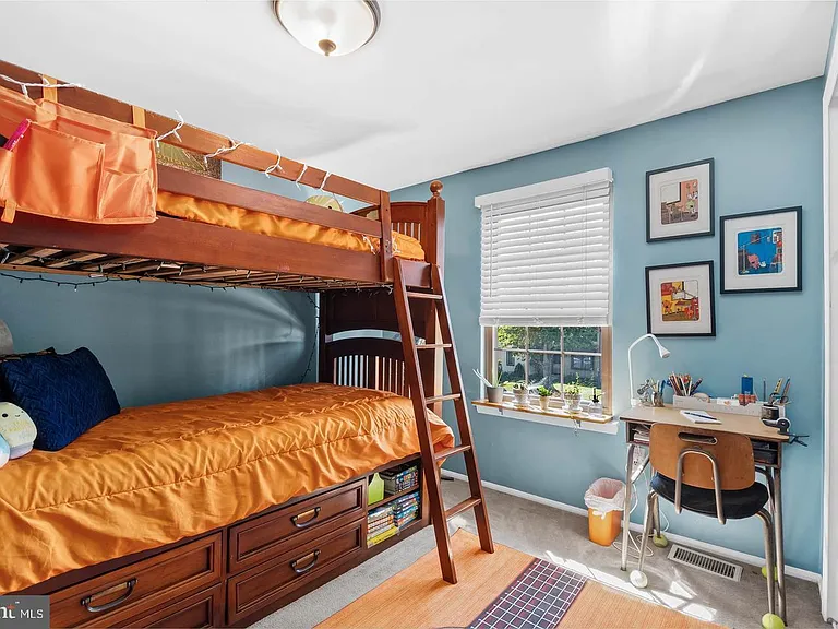 1003 Mulberry Ct — Photo 14