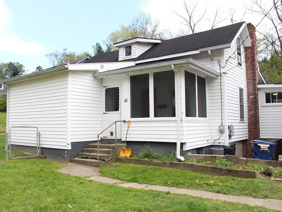 41 Brown Ave