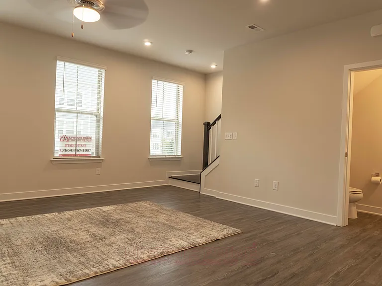 8 Questover Dr — Photo 13