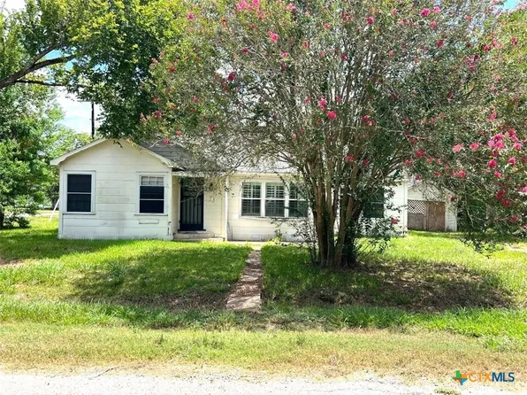 311 E Putnam Ave, Ganado, TX 77962