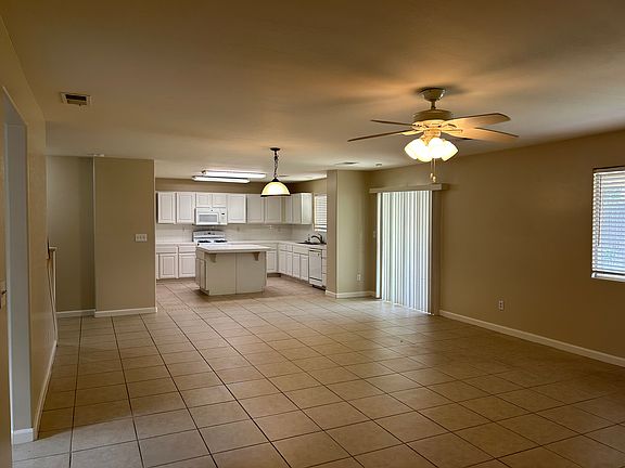 4th image of 12404 Great Country Dr