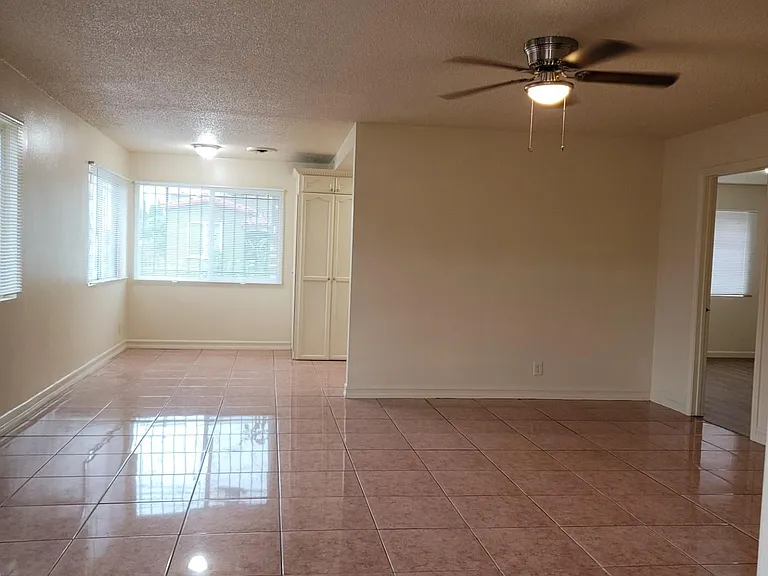 3732 E Live Oak St — Photo 7