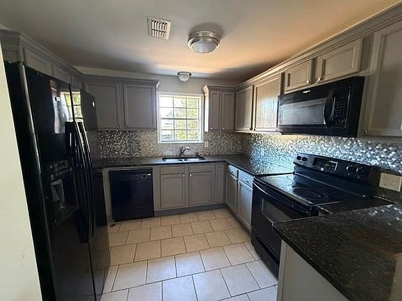 4th image of 6821 Greenway Dr S