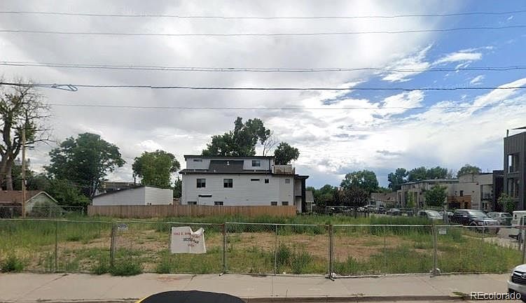 2nd image of 1002 E Hampden Avenue