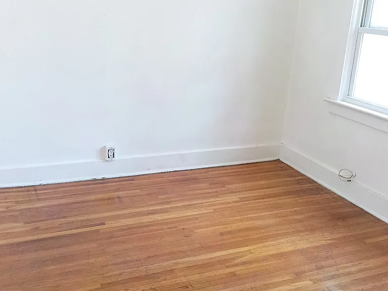 152 Pennsylvania Ave #2 — Photo 4