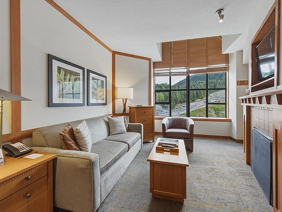 3rd image of 4320 Sundial Cres #702