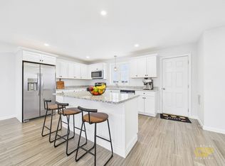 1-11 Lawrence St, Fall River, MA 02721