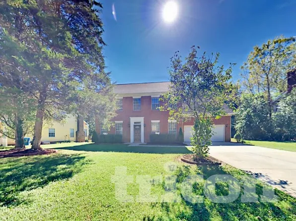 2906 Laurelwood Dr, Matthews, NC 28105